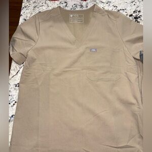 Figs Latte scrub top